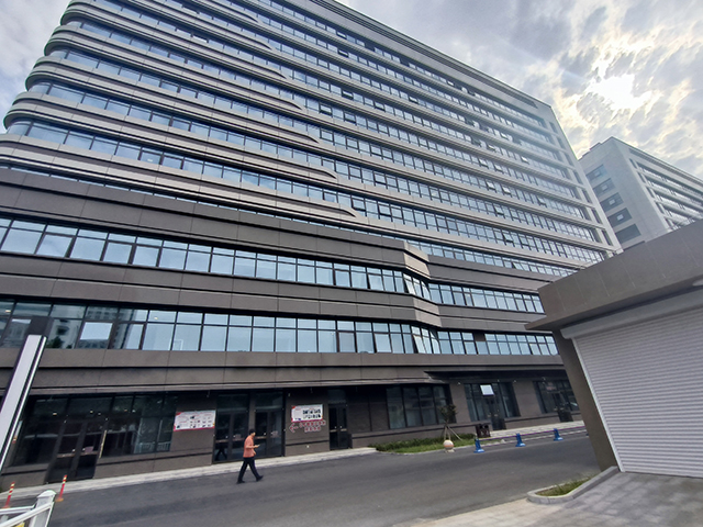 山东省潍坊市人民医院—鲁泰无机预涂板应用