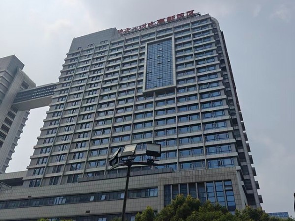 安徽医科大学第一附属医院高新区分院—鲁泰抗菌洁净板应用