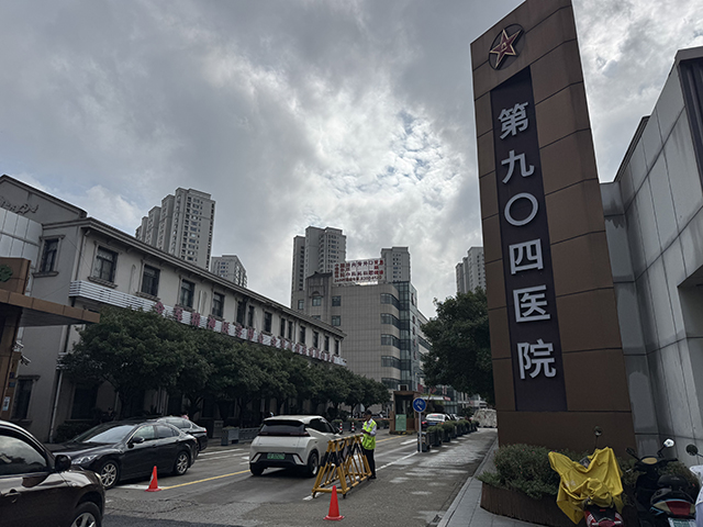 中国人民解放军联勤保障部队第904医院—鲁泰抗菌洁净板应用